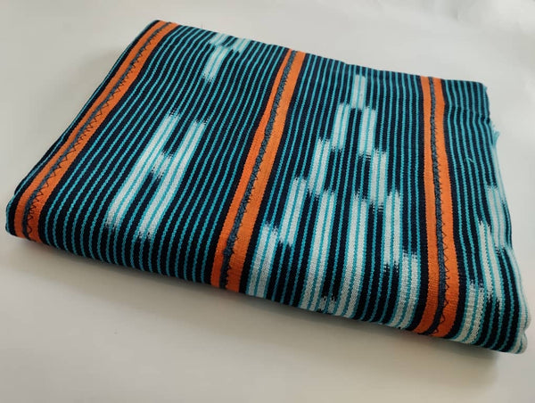 Pagne Baoulé tissé main, bleu indigo et ivoire, tissé en Côte d’Ivoire, Mon Faso Dan Fani