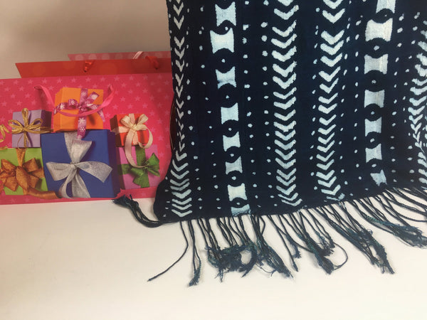 Pagne Bogolan tissé main, blanc et bleu, artisanal d’Afrique de l’Ouest, Mon Faso Dan Fani