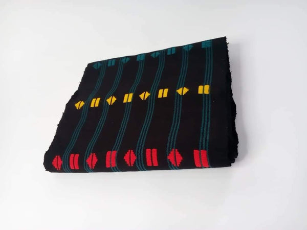 Pagne Noblesse tissé main, noir et blanc, tissé au Burkina Faso, Mon Faso Dan Fani