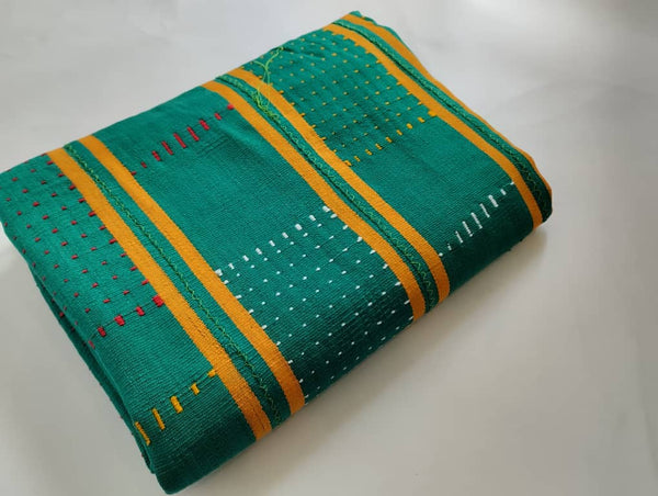 Pagne Baoulé tissé main, bleu indigo et ivoire, tissé en Côte d’Ivoire, Mon Faso Dan Fani