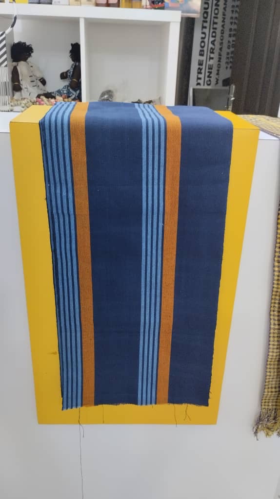 Pagne Foupoko tissé main, bleu indigo et ivoire, tissé au Burkina Faso, Mon Faso Dan Fani