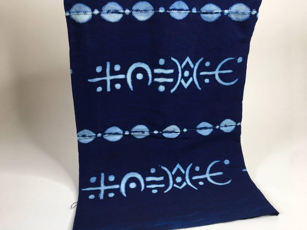 Pagne Bogolan tissé main, blanc et bleu, artisanal d’Afrique de l’Ouest, Mon Faso Dan Fani