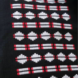 Pagne Noblesse tissé main, blanc et rose, tissé au Burkina Faso, Mon Faso Dan Fani