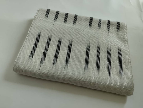 Pagne Foupoko tissé main, blanc et argent, tissé au Burkina Faso, Mon Faso Dan Fani
