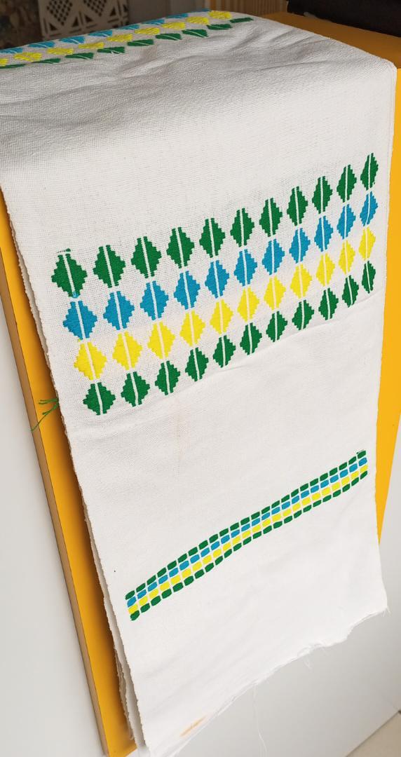 Pagne Noblesse tissé main, blanc et bleu, tissé au Burkina Faso, Mon Faso Dan Fani