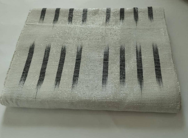Pagne Foupoko tissé main, blanc et argent, tissé au Burkina Faso, Mon Faso Dan Fani